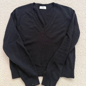 Aritzia 100% Cashmere V-Neck Sweater Black Sz S
